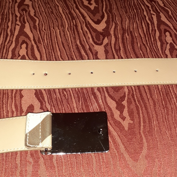 BURBERRY CLASSIC HAG MARKET CHECK LOGO MEN'S 36/90 BEIGE - Picture 6 of 13